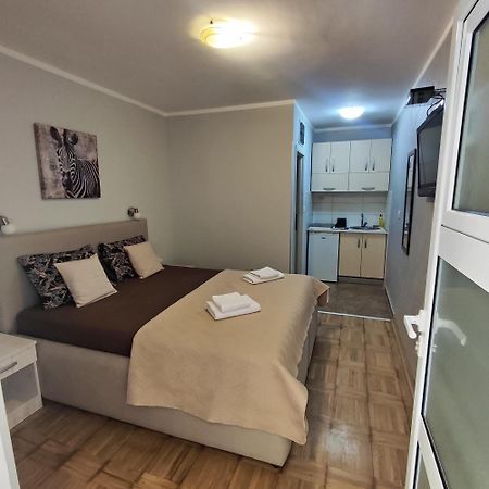 Apartmani Radovic 2 Budva Bagian luar foto